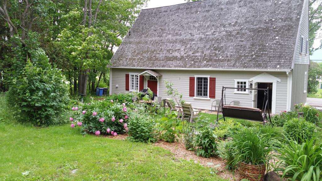 La Maison Ancestrale Guérard Saint-Laurent-de-l'ile d'Orleans Esterno foto