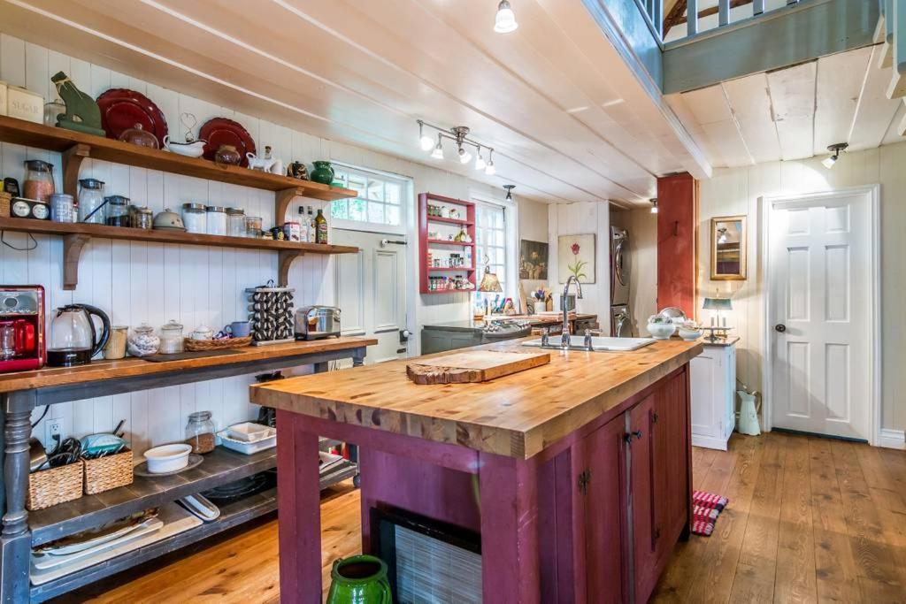 La Maison Ancestrale Guérard Saint-Laurent-de-l'ile d'Orleans Esterno foto